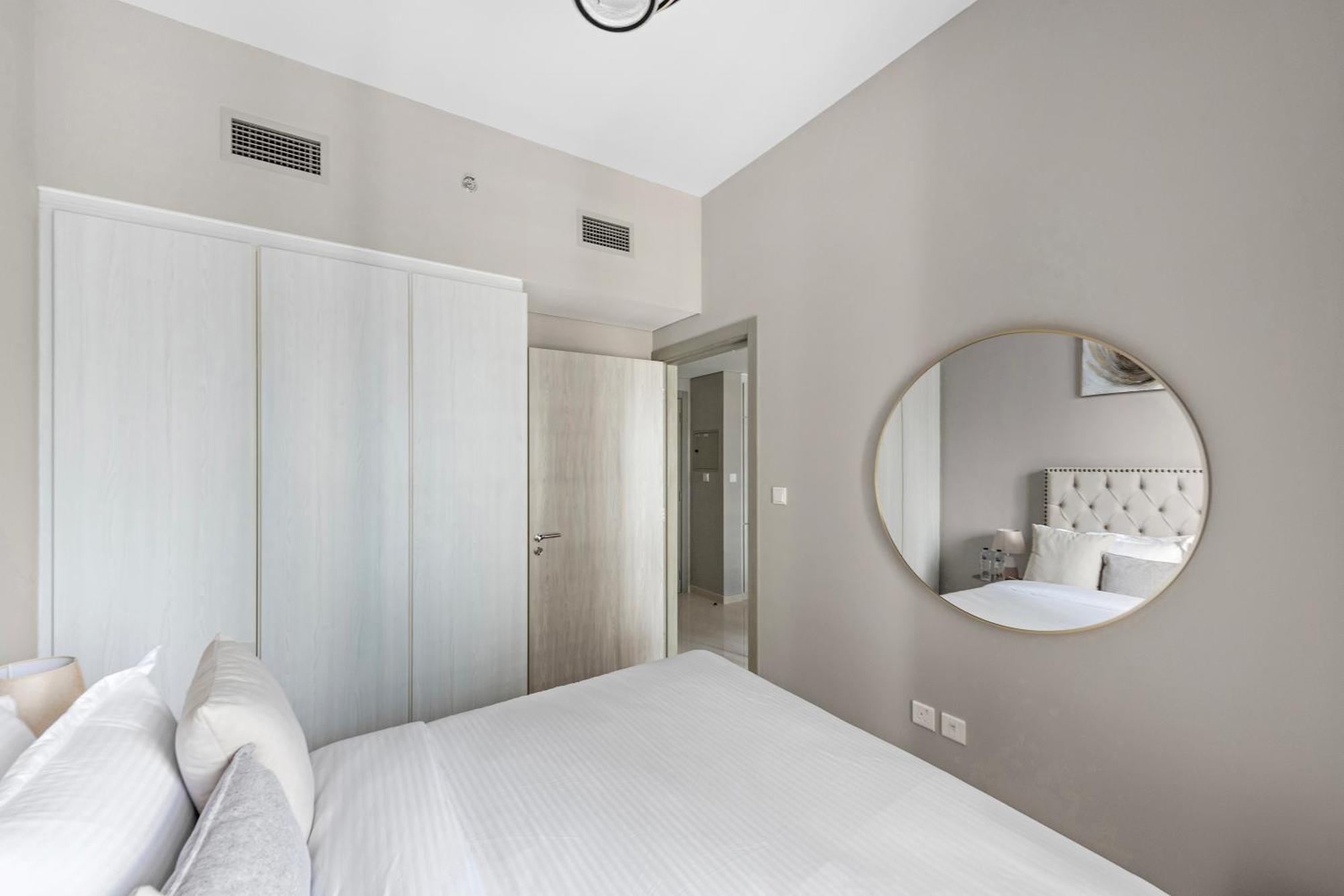 Aliving Stylish 1br Zada Tower Business Bay-1617 * Dubai