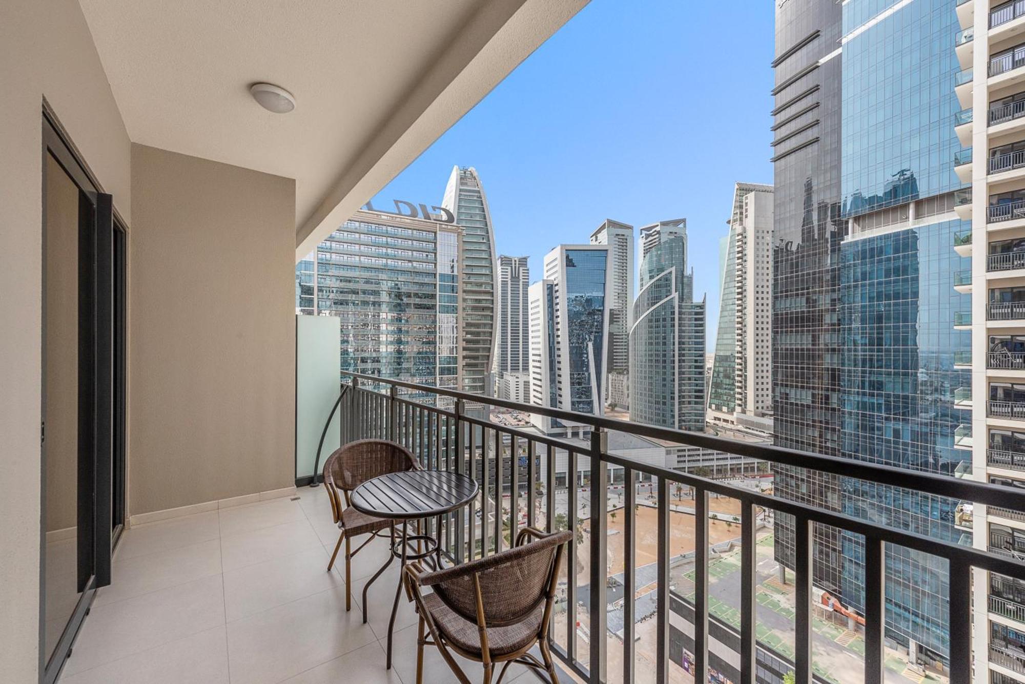 Aliving Stylish 1br Zada Tower Business Bay-1617 Apartment *
